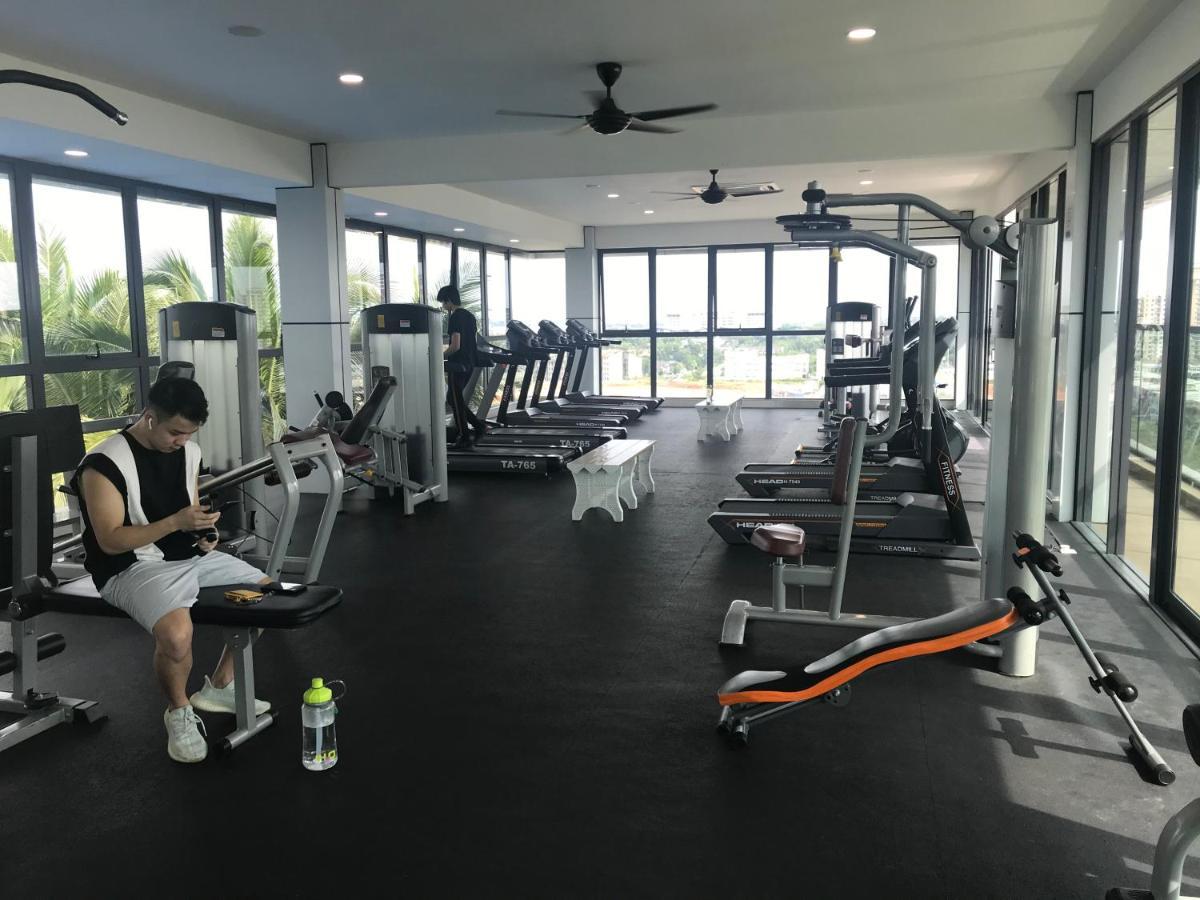 Apartemen Rebec 5pax At Aeon,toppen,ikea Tebrau *