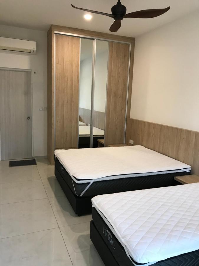 Rebec 5pax At Aeon,toppen,ikea Tebrau Apartemen
